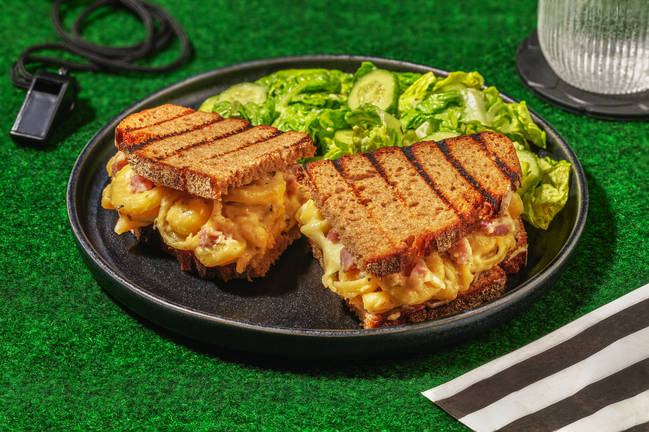 Loaded Bacon Mac ‘n’ Cheese Sourdough Toastie