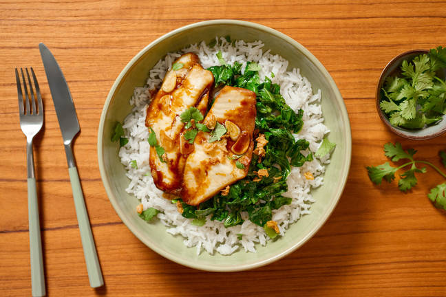 Chinese-Style Citrus Steamed White Fish