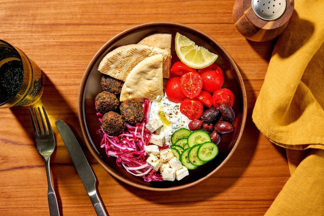 Spinach Falafel & Flatbread Mezze Plate