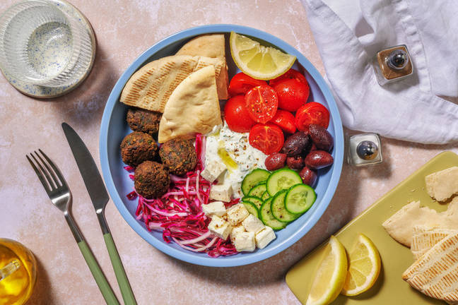 Spinach Falafel & Flatbread Mezze Plate