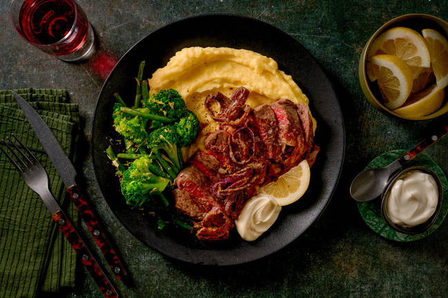 Herby Sirloin Steak & Crispy Onion Rings