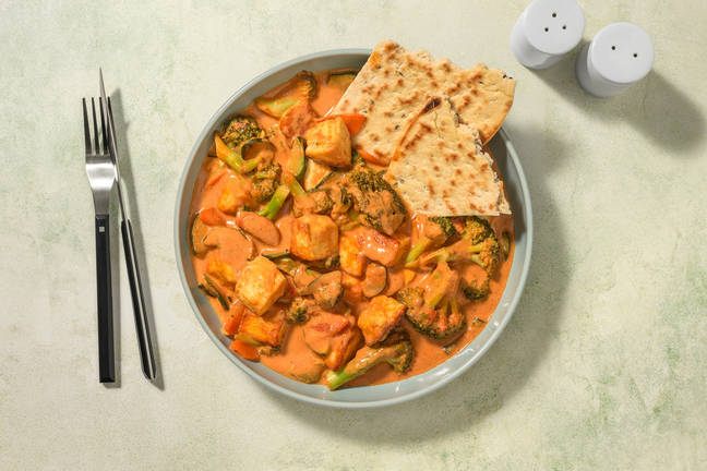 One-Pot Indian Halloumi & Veggie Curry