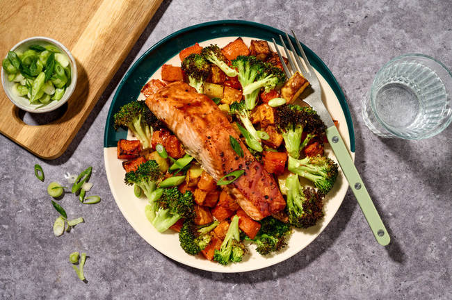 One-Tray Teriyaki Salmon & Veggie Bake