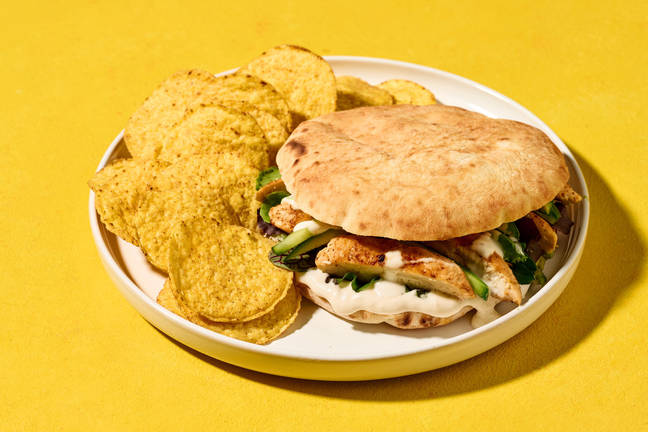Rápido Chicken Fiesta Pita Pocket