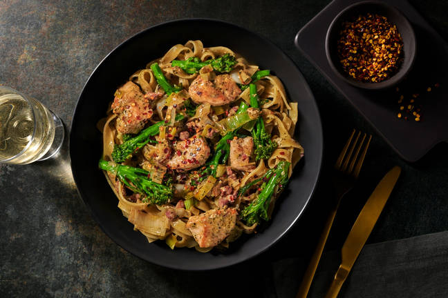 Creamy 'Pesto' Chicken & Bacon Fettuccine