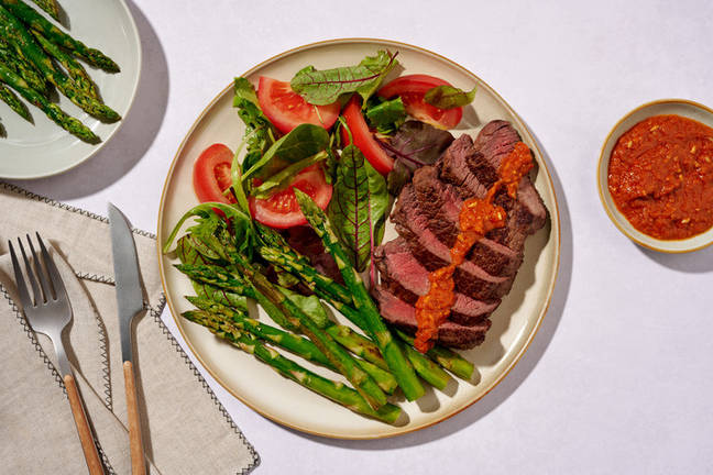 Red Pesto Beef Rump & Garlic Asparagus