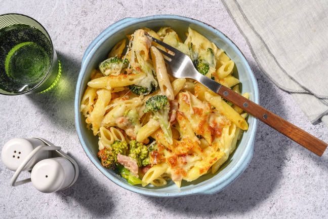 Easy Creamy Bacon & Broccoli Pasta Bake