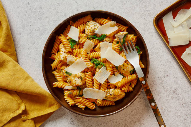Homestyle Chicken & Spinach Fusilli