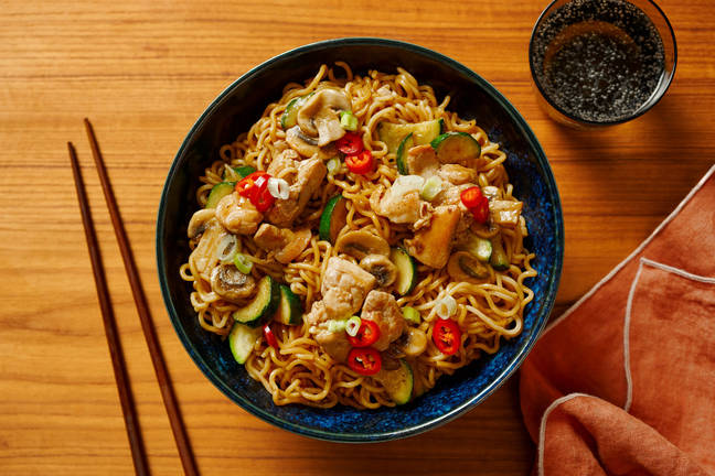 Stir-Fried Chicken & Mushroom Noodle Toss