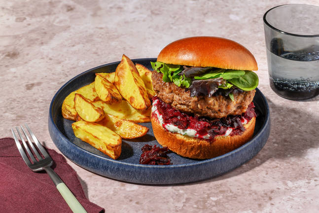 Classic Beef & Beetroot Relish Burger 