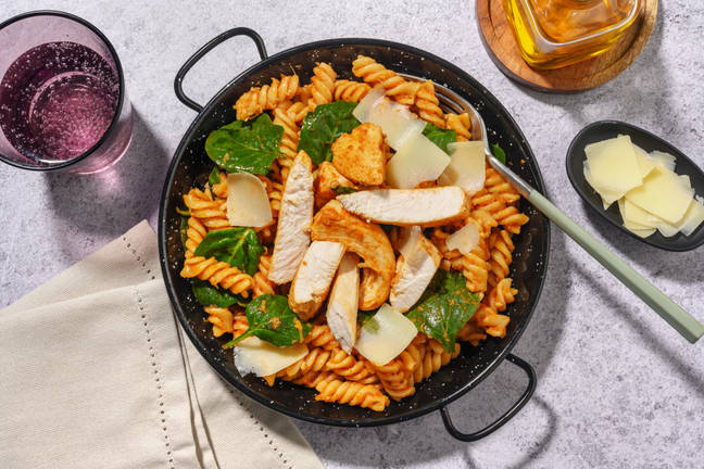 No Chop Chicken & Hidden Veg Sauce Pasta
