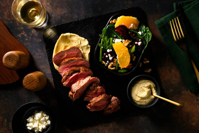 Roast Beef Fillet & Beetroot-Orange Salad