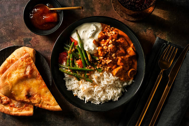 Chicken Korma Curry & Cheesy Garlic Naan