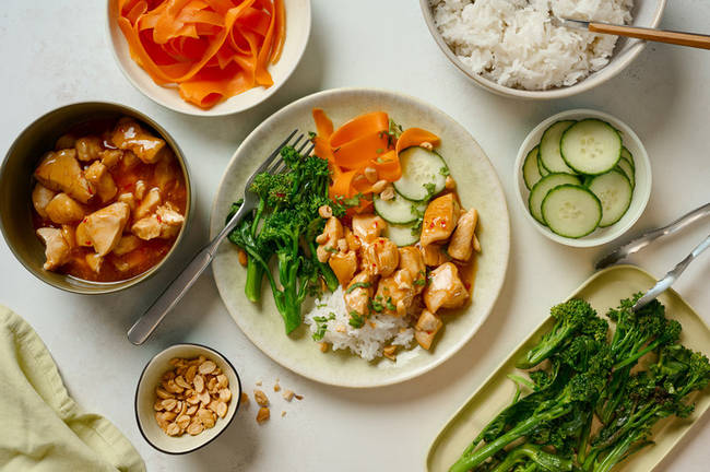 Thai Sweet Chilli Chicken & Garlic Rice Bar 