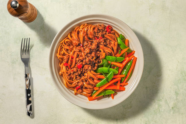 Snabba vietnamesiska udonnudlar och fläskfärs