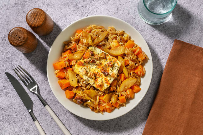 Gebakken halloumi met pompoen-orzo
