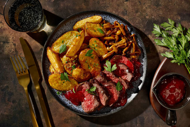 Bio-Rindersteak mit geschmorten Shimeji Pilzen