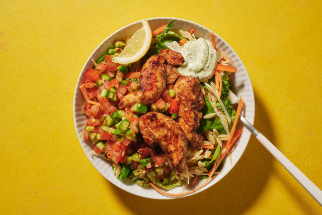 Grekisk-inspirerad kycklingsallad