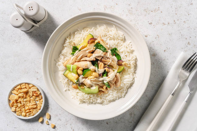 Stir-fry di pollo e pak choi in salsa agrodolce