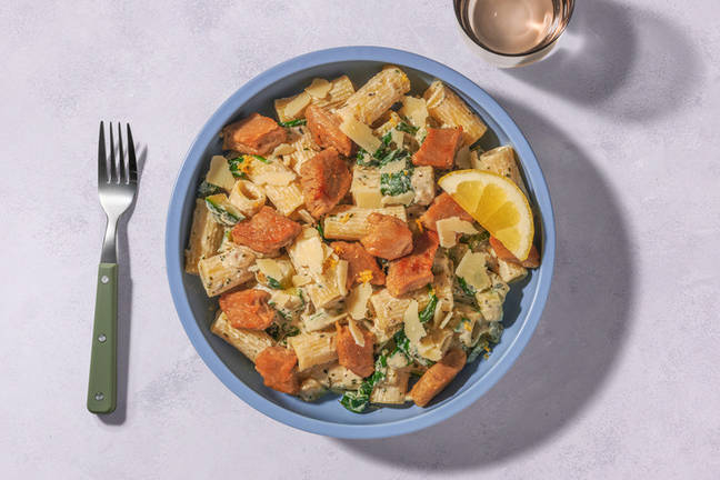 Rigatoni aux émincés végés façon poulet en sauce citron-ricotta