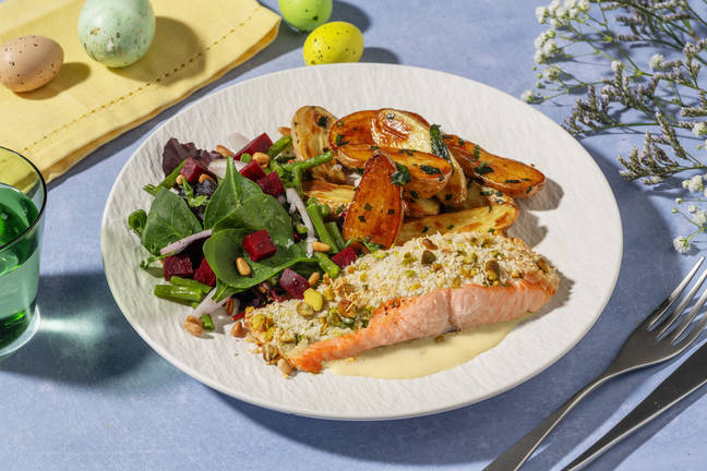 Pistaciepaneret laks og bearnaisesauce