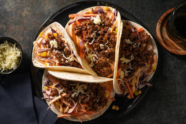 BBQ Tacos mit Hackfleisch & Reibekäse
