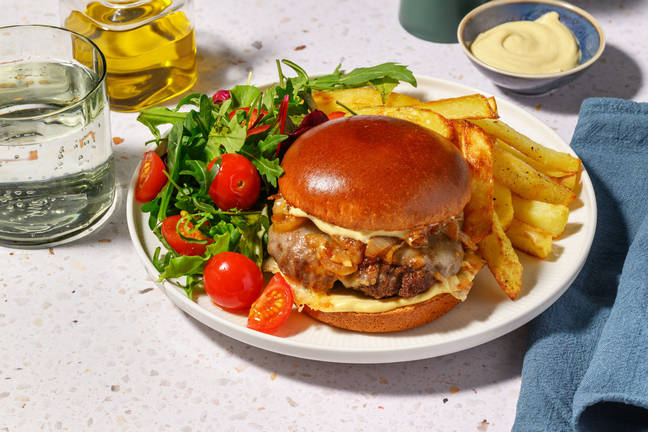 Cheesy Caramelised Onion Beef Burger