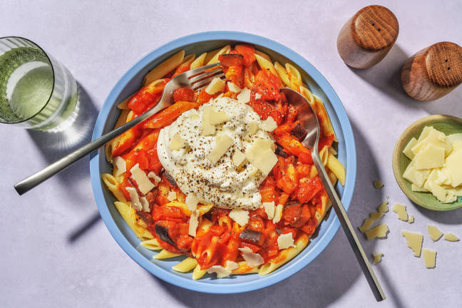 Penne à l'aubergine, burrata & Grana Padano