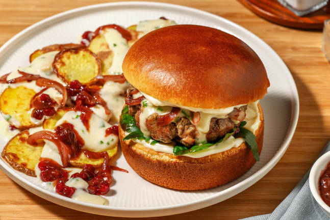 Raclette-Burger mit Rindshackfleisch