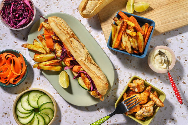 Banh mi med kylling og rodfrugtsfritter