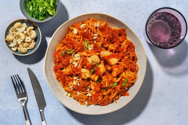 Wok de nouilles, poulet & cajous