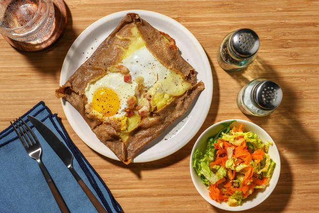 La crêpe des neiges : raclette & lardons