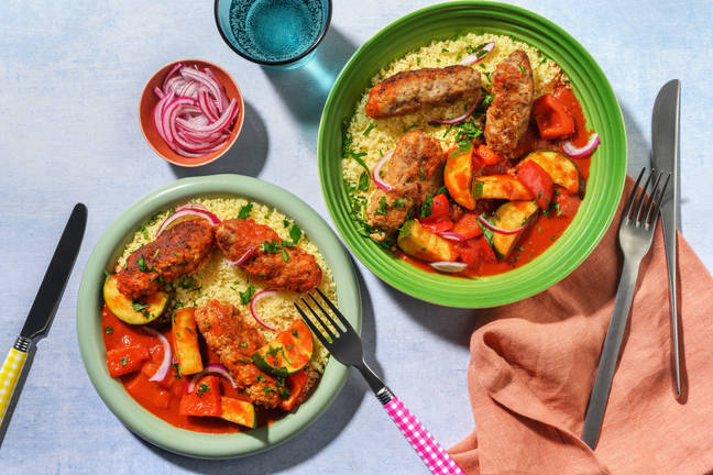 Svine-kalvekødskofta i tomatsauce med couscous