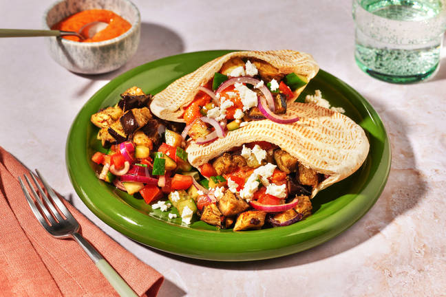 Pita tirokafteri & aubergines grillées