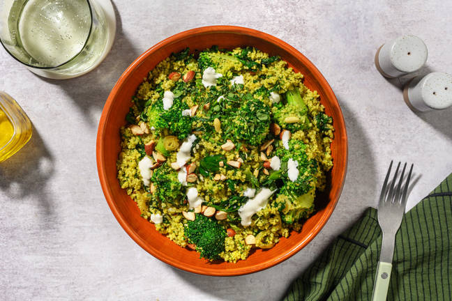 Semoule & brocoli sauce zhoug à la coriandre