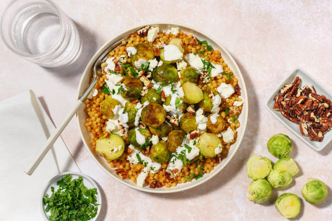 Choux de Bruxelles & couscous perlé aux épices