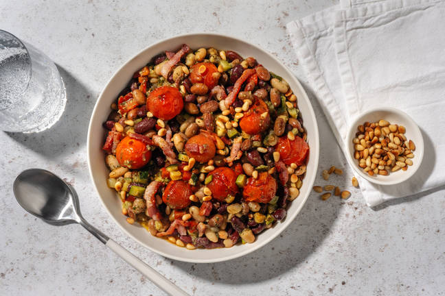 Bowl de haricots, lardons & crème de basilic