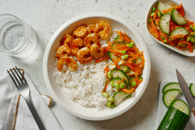 Bowl de crevettes teriyaki, crudités & edamame