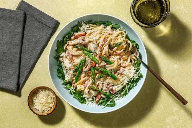 Linguine printanières aux lardons & asperges