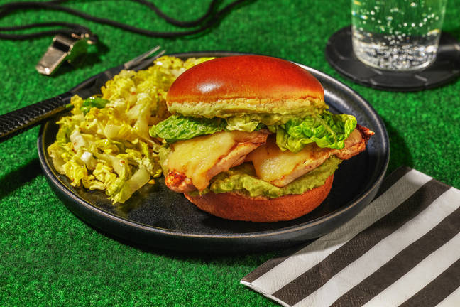 Guaca-Goal Burger : poulet & cheddar fondu