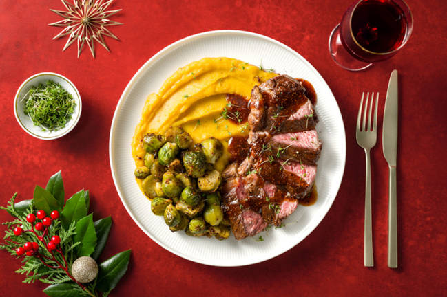 Strip Loin Steak mit Demi-Glace und Kürbispüree