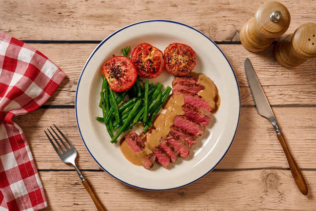 Bavette dorée & tomates à la provençale
