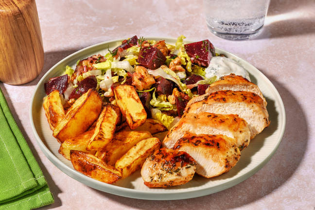 Poulet-frites & salade éclatante de betterave