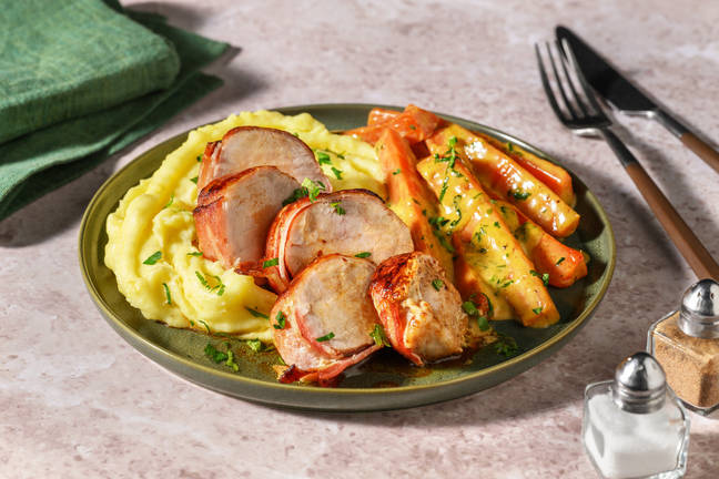 Filet mignon en habit de lard & carottes glacées