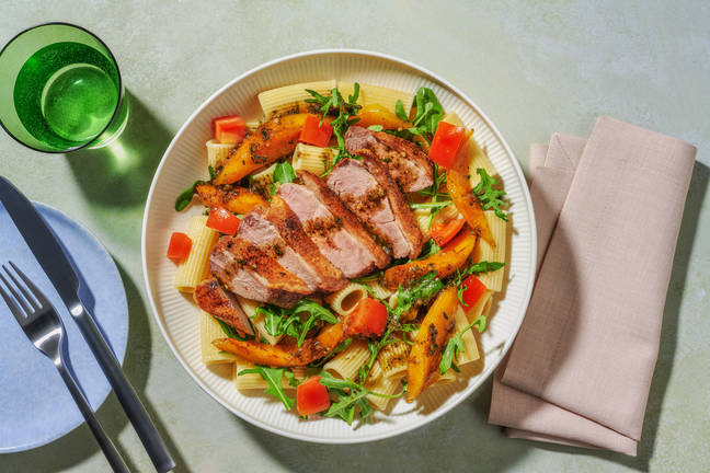 Bowl estival : canard, pâtes & abricots grillés