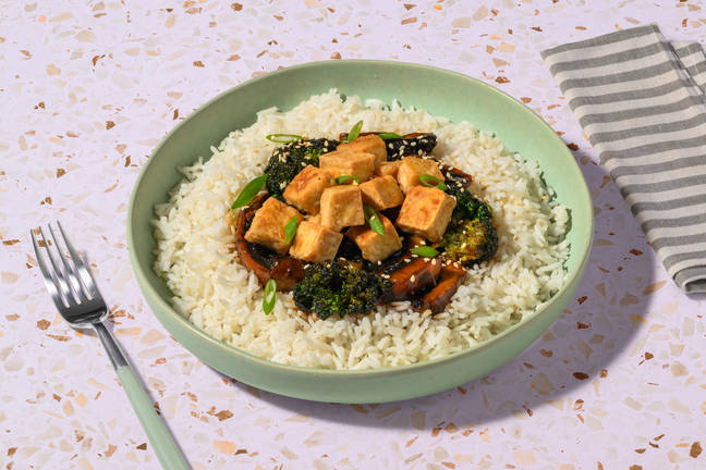 Teriyaki Stir-Fry mit Tofu und Brokkoli