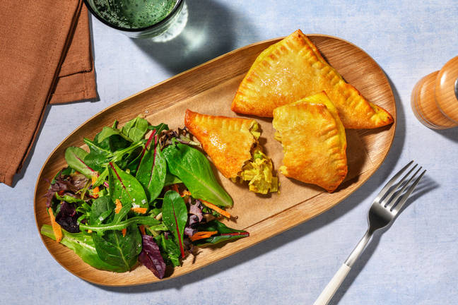 Chaussons au thon, poireau & curry