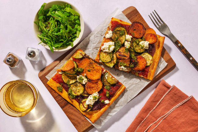 Pizza au chèvre & salade de roquette