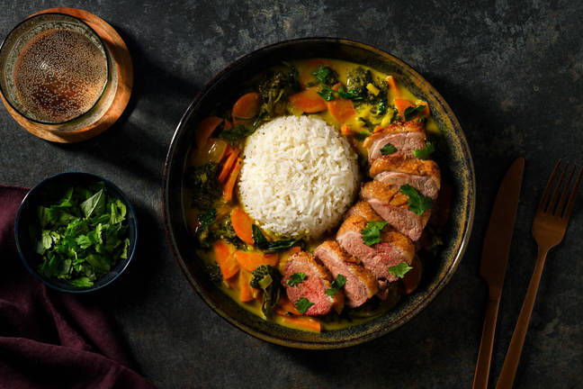 Filet de canard grillé, curry à la thaï & riz