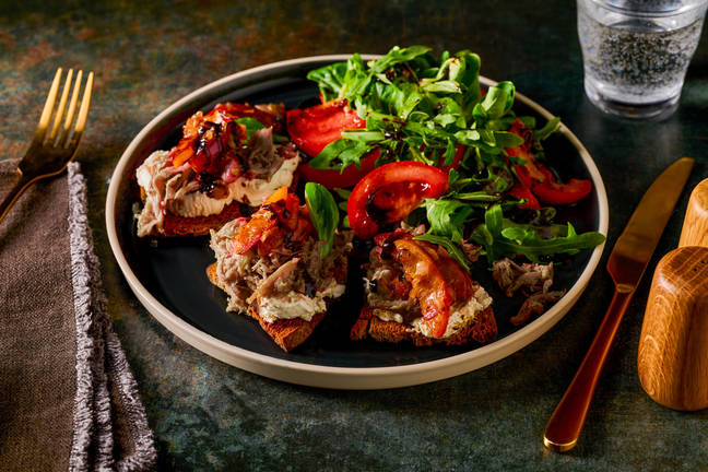 Bruschetta au confit de canard & nectarines